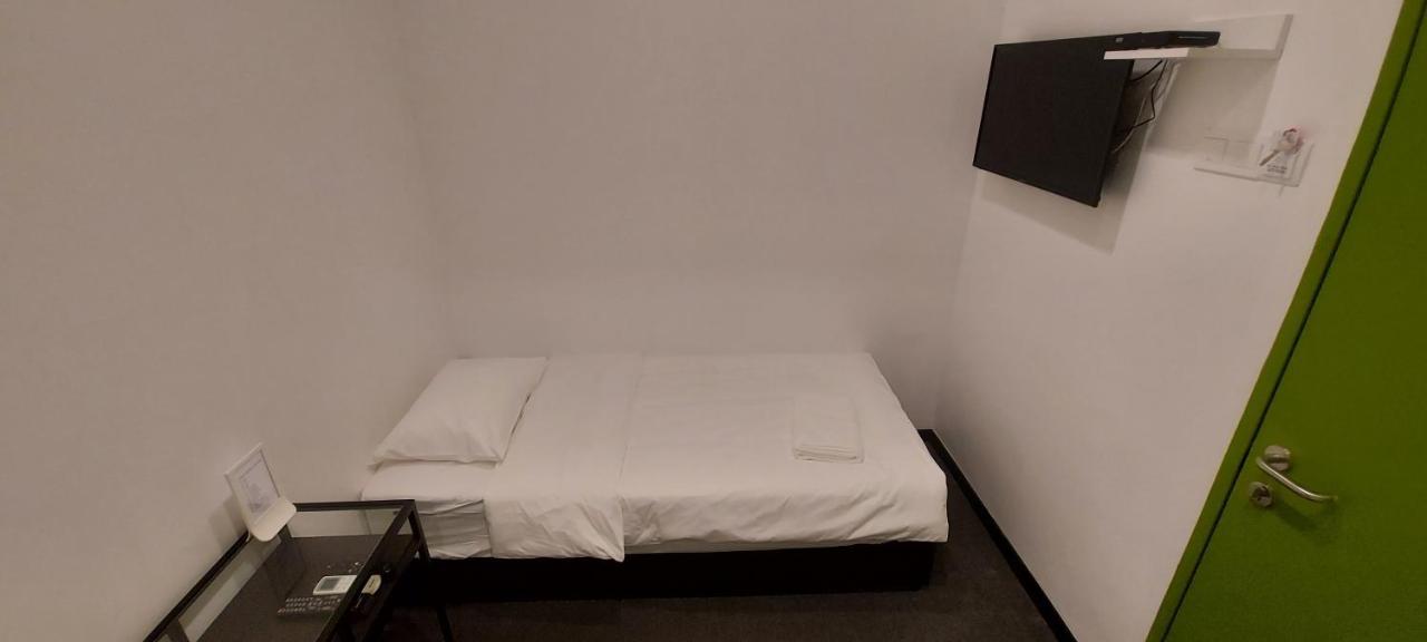 Olive Bedz Hotel Тамбун Екстериор снимка